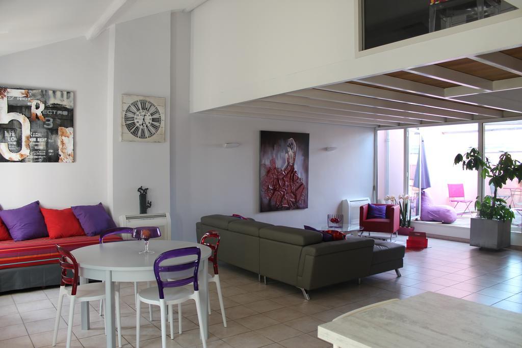 Le Loft De La Robine 110M2 Apartment Narbonne Room photo