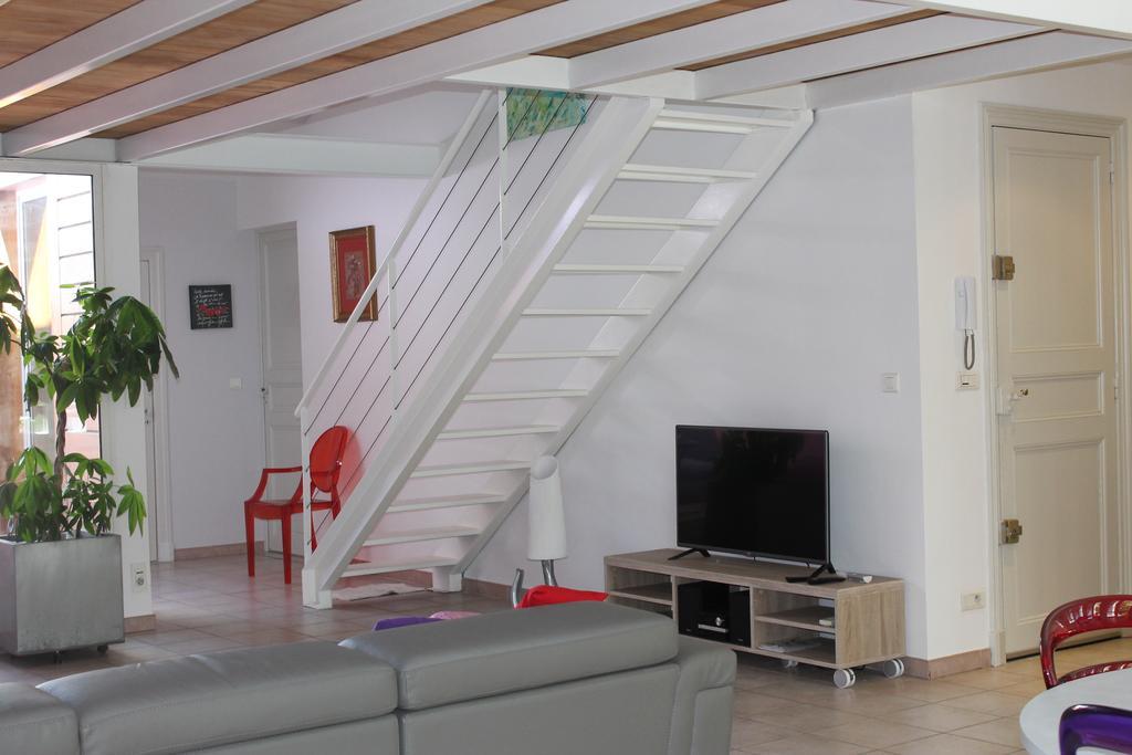 Le Loft De La Robine 110M2 Apartment Narbonne Room photo
